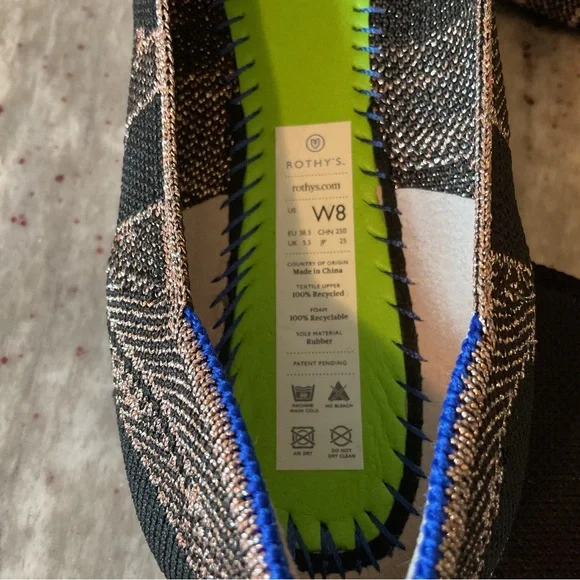 NWOT Rothy’s metallic flats - Picture 2 of 6